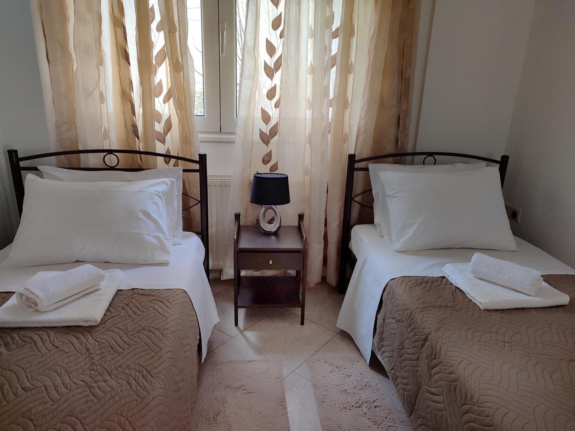Georgia'S Family Apartment Heraklion  ภายนอก รูปภาพ