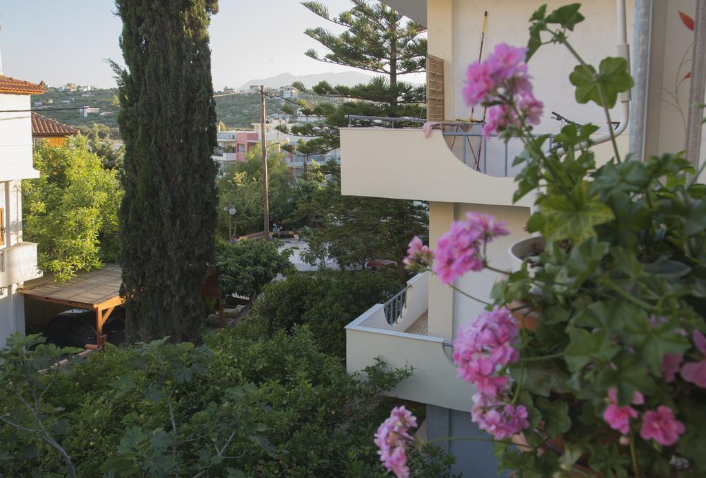 Georgia'S Family Apartment Heraklion  ภายนอก รูปภาพ